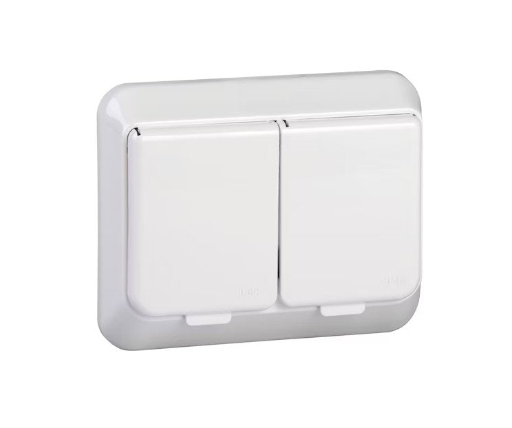 Pistorasia Schneider Electric Exxact 2-osainen Kannella IP44 Valkoinen